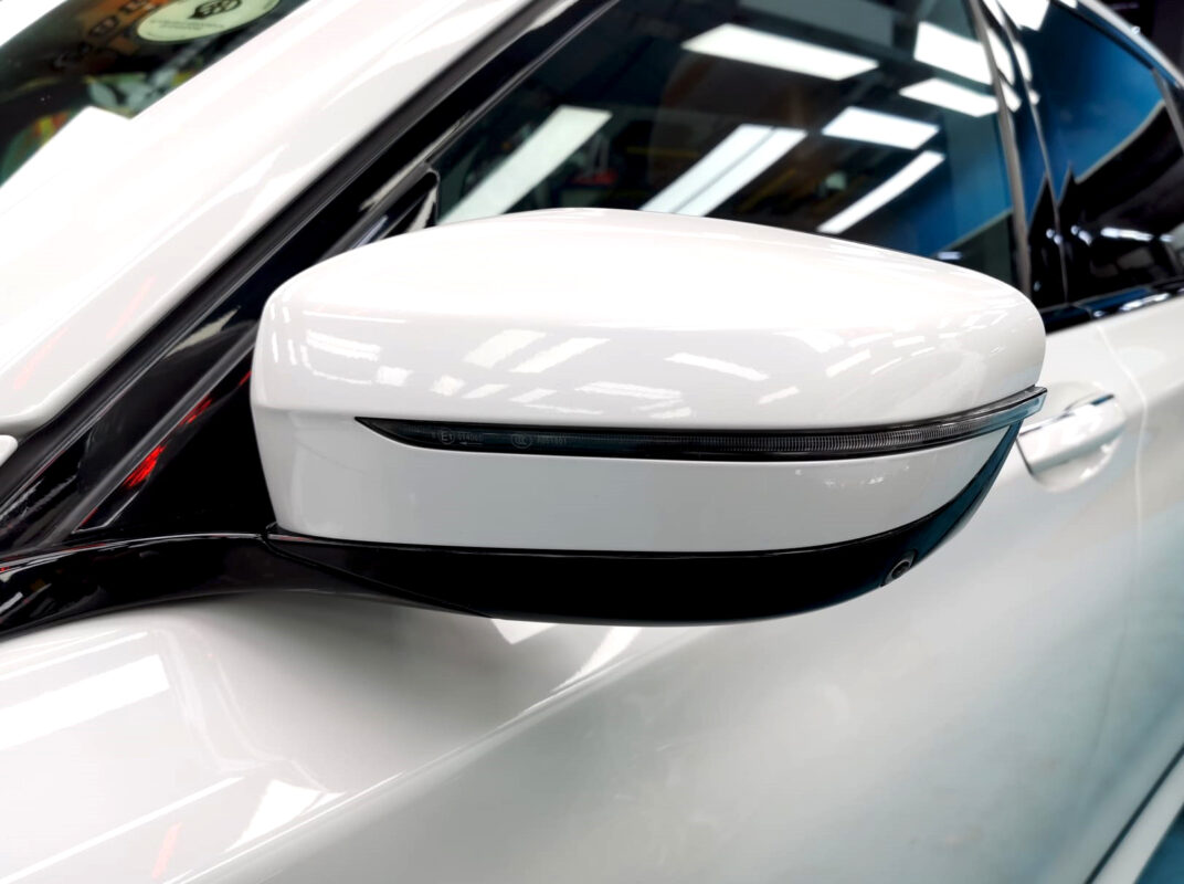 Detailed exterior of the BMW 7 Series.