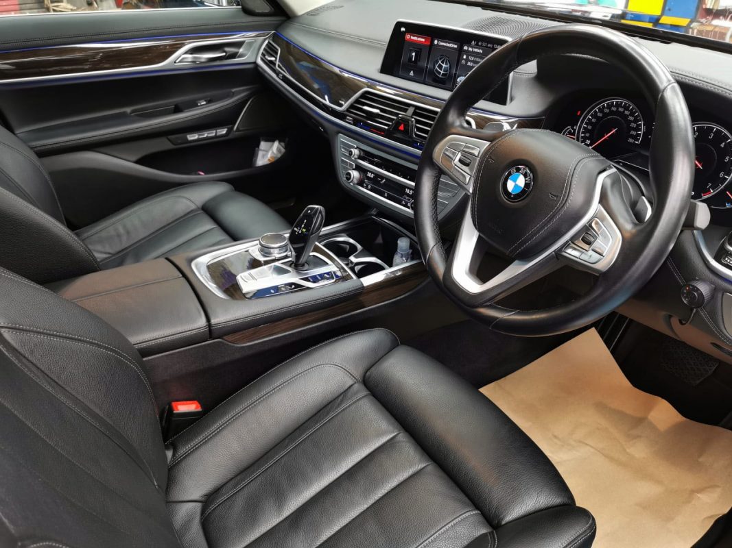 Side panel of the BMW 730Li with the ceramic finish locked in.