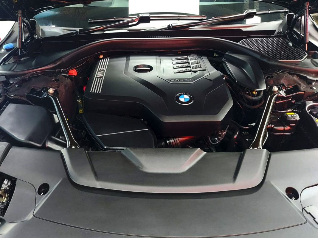 Front three-quarter view of the 730Li, freshly coated.