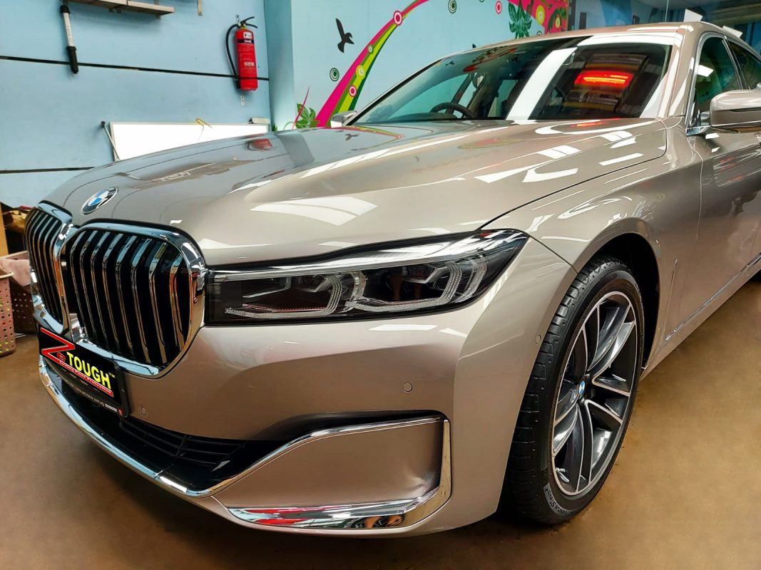 Side view of the BMW 730Li after the titanium coating.