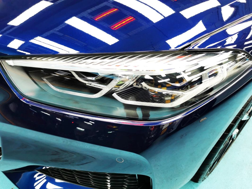 The 8 Series' coated paintwork holding clean reflections.