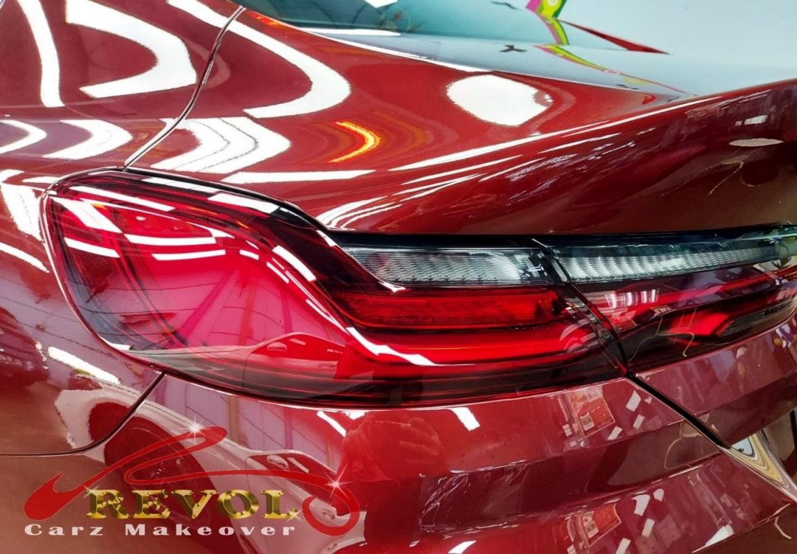 Front grille and headlight area, sharp and clean.