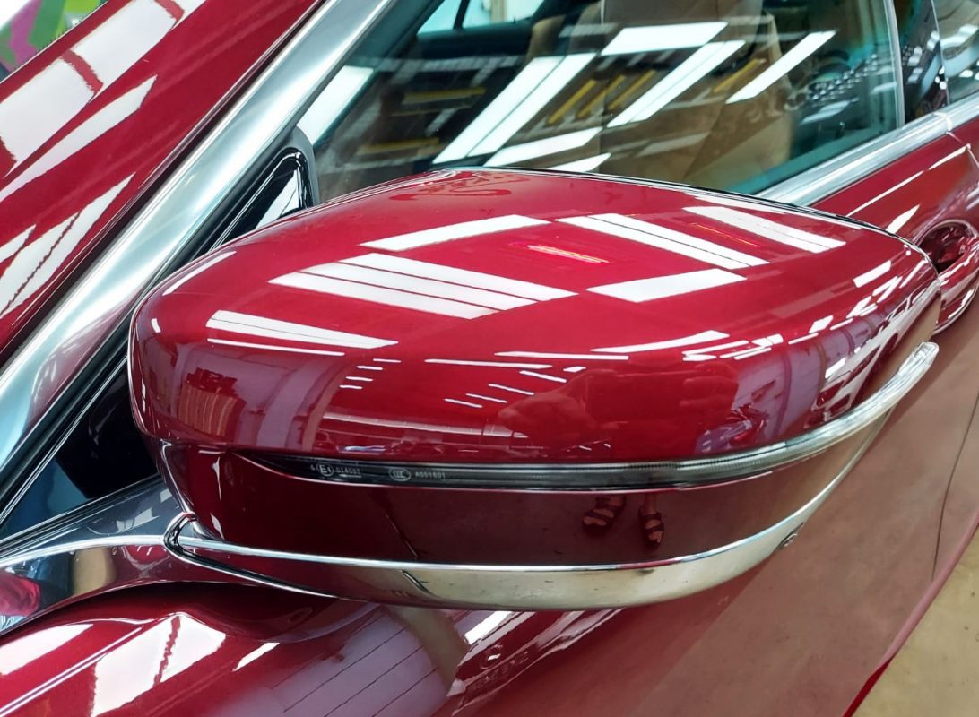 Side panel of the BMW 840i with the ceramic finish locked in.