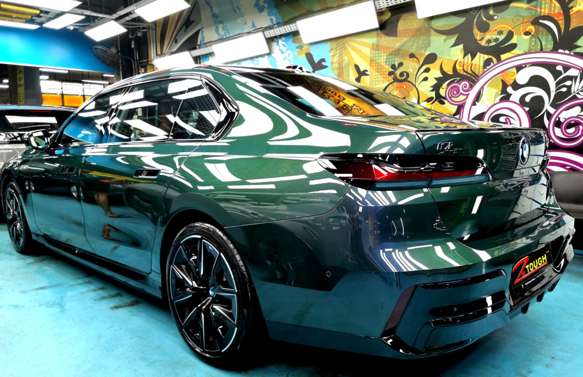 Rear quarter of the BMW i7, glossy and protected.
