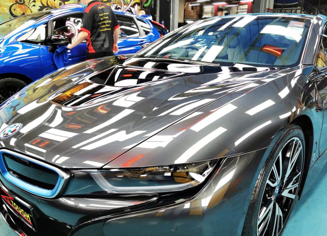 The BMW i8 from a side angle after the ceramic coating.