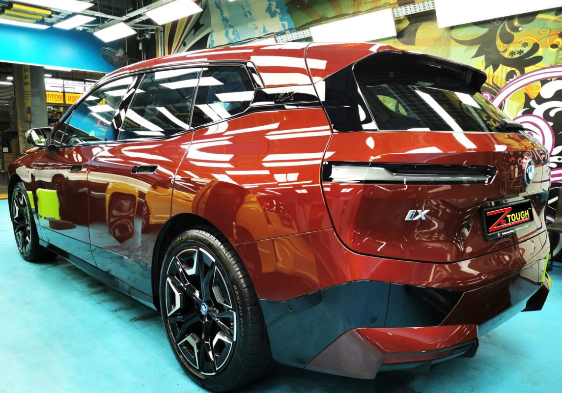 Front three-quarter view of the BMW iX after coating.