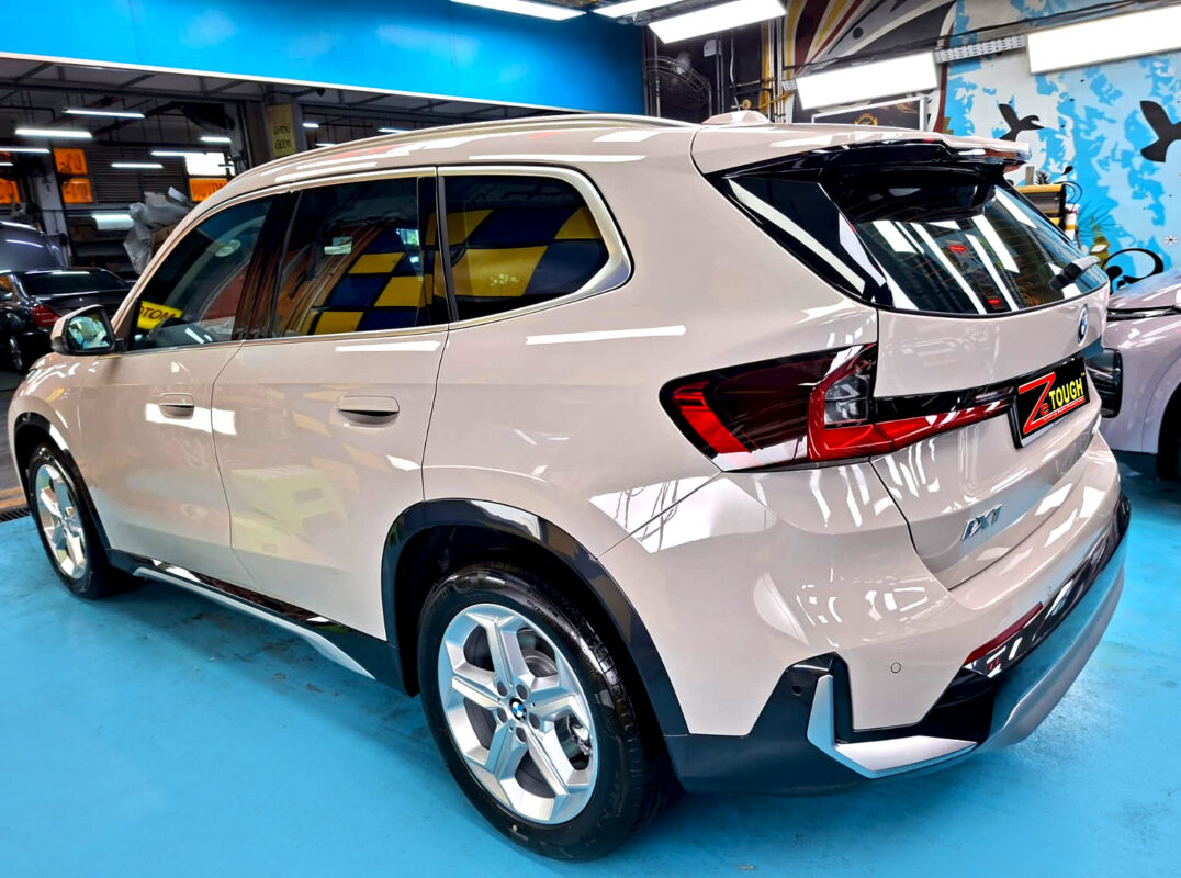 The BMW iX1 after its ZeTough coating.
