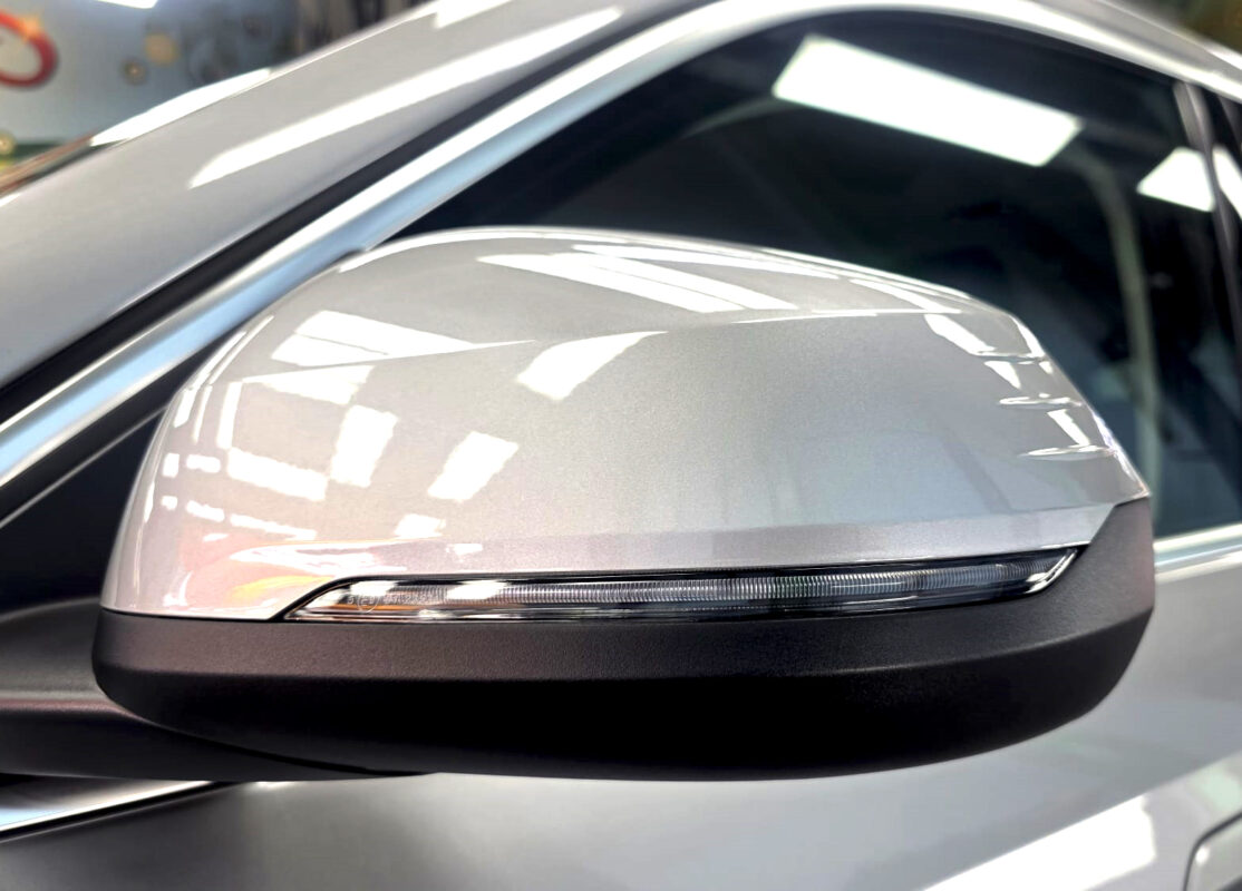 Detailed exterior of the BMW iX1.