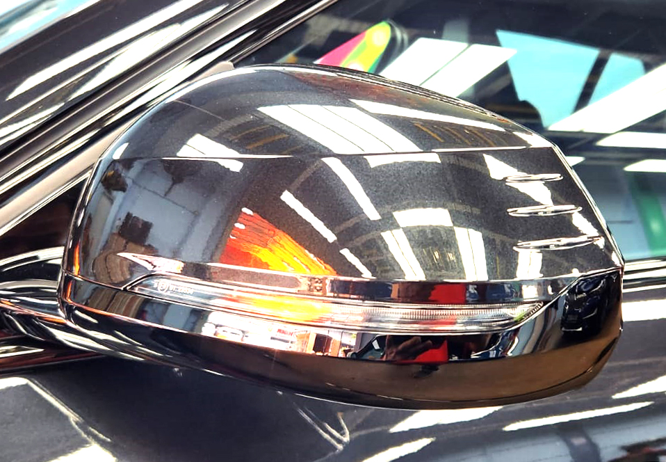 Side panel of the BMW iX2 with the ceramic finish locked in.