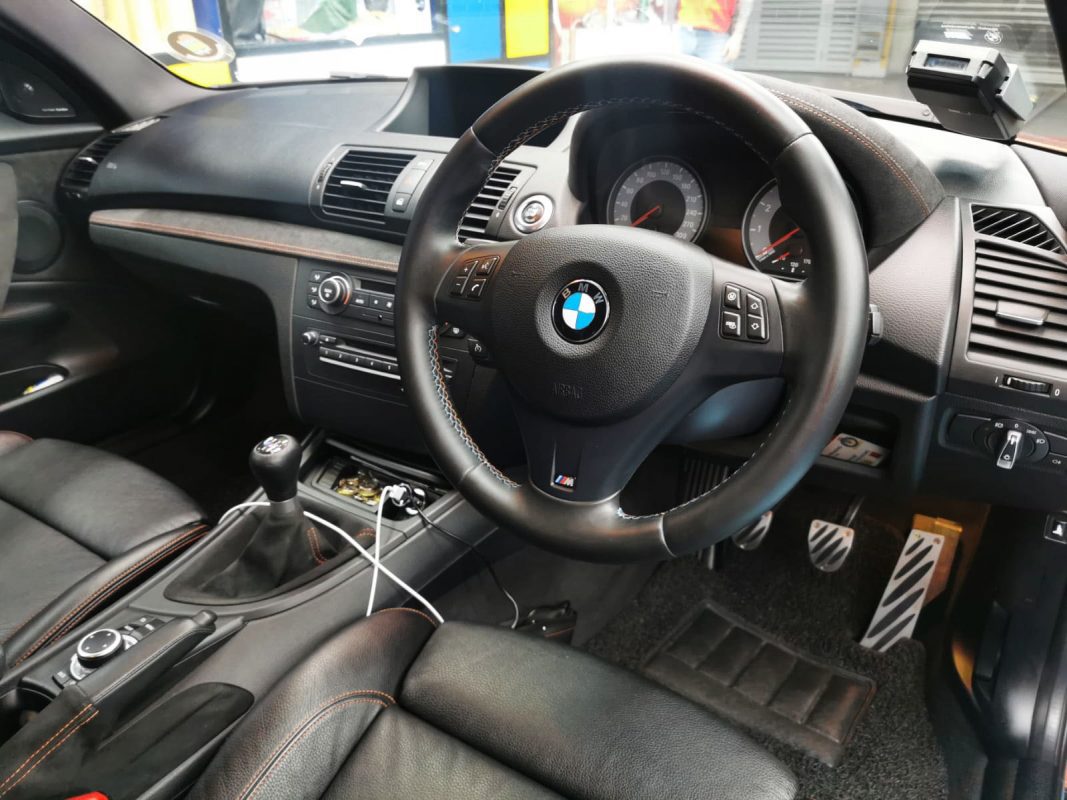 Detail of the BMW M Coupe's bodywork sealed with ZeTough Ceramic.
