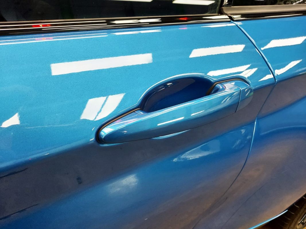 Front three-quarter view of the BMW M2 after coating.