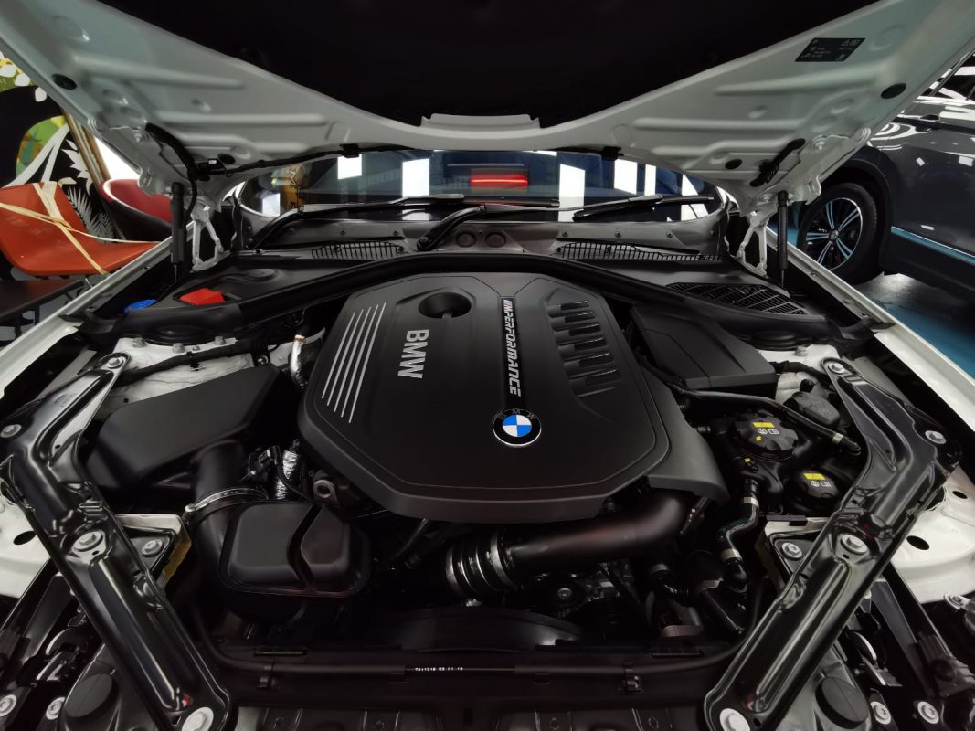 Detail of the BMW M240i's bodywork sealed with ZeTough Ceramic.