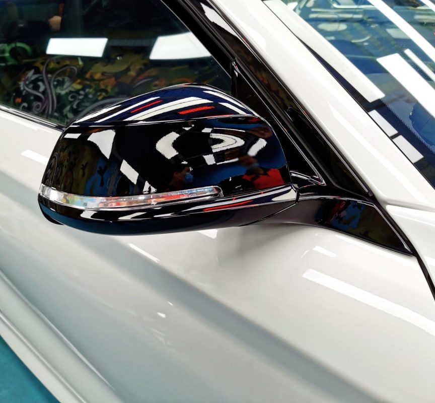 Side panel of the BMW M240i with the ceramic finish locked in.