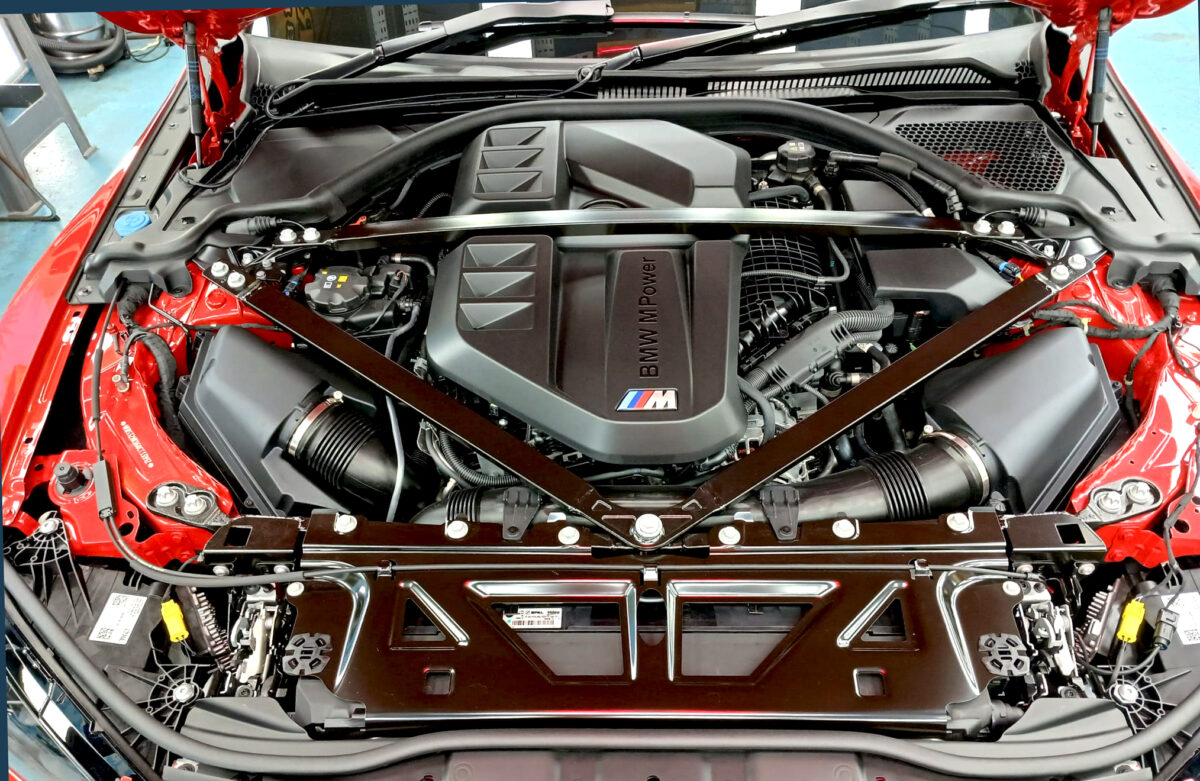 Detail of the BMW M4's bodywork sealed with ZeTough Titanium.