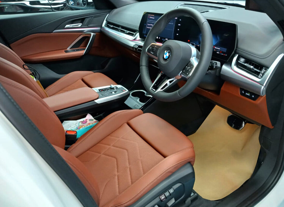 Detail of the BMW X1's bodywork sealed with ZeTough Ceramic.