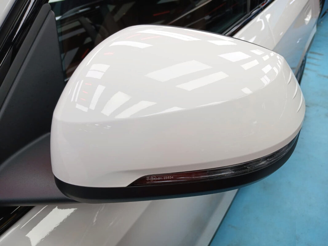 Side panel of the BMW X1 with the ceramic finish locked in.