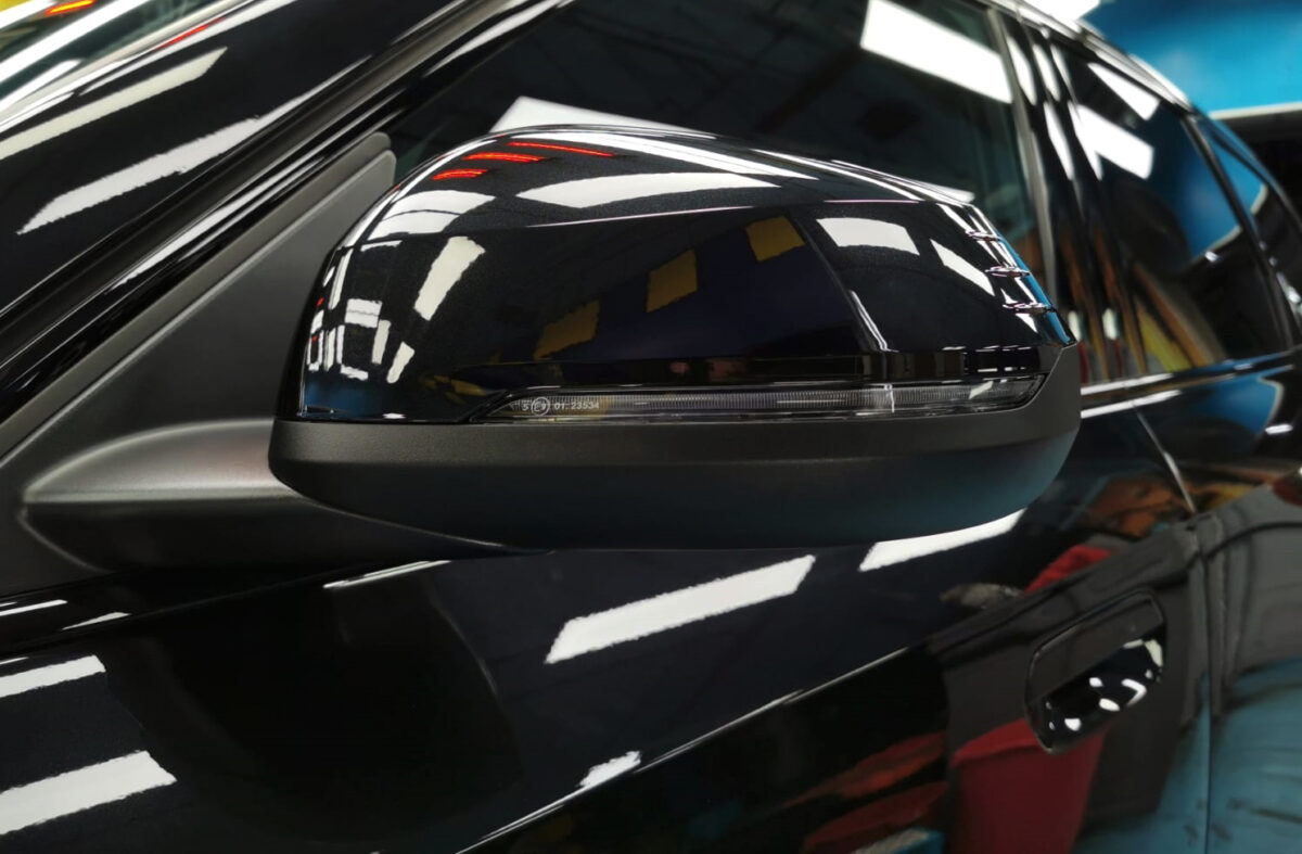 Detailed exterior of the BMW X1.