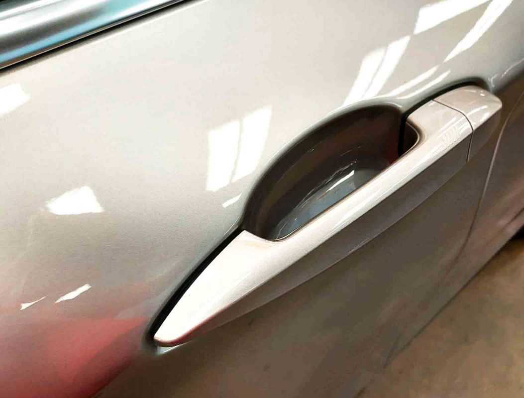 Front three-quarter view of the BMW X1 after coating.
