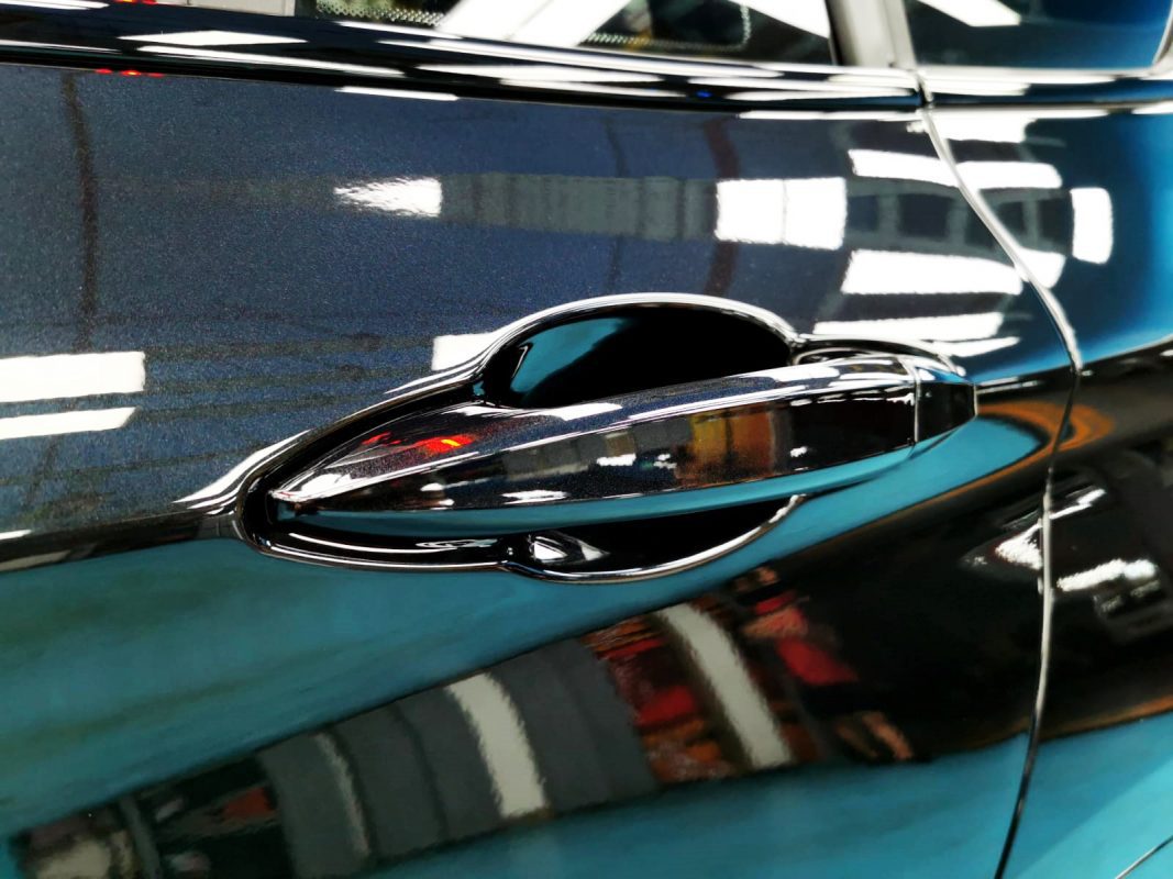 Front three-quarter view of the BMW X1 after coating.