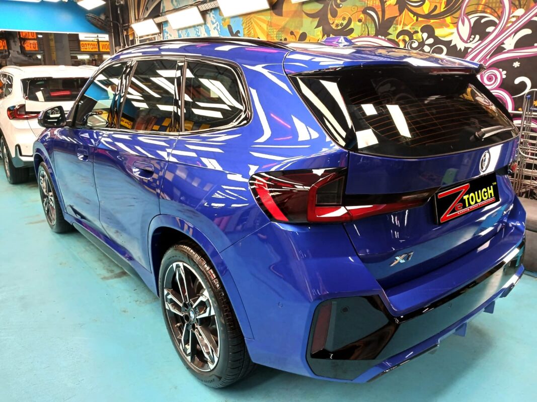 Front three-quarter view of the BMW X1 after coating.