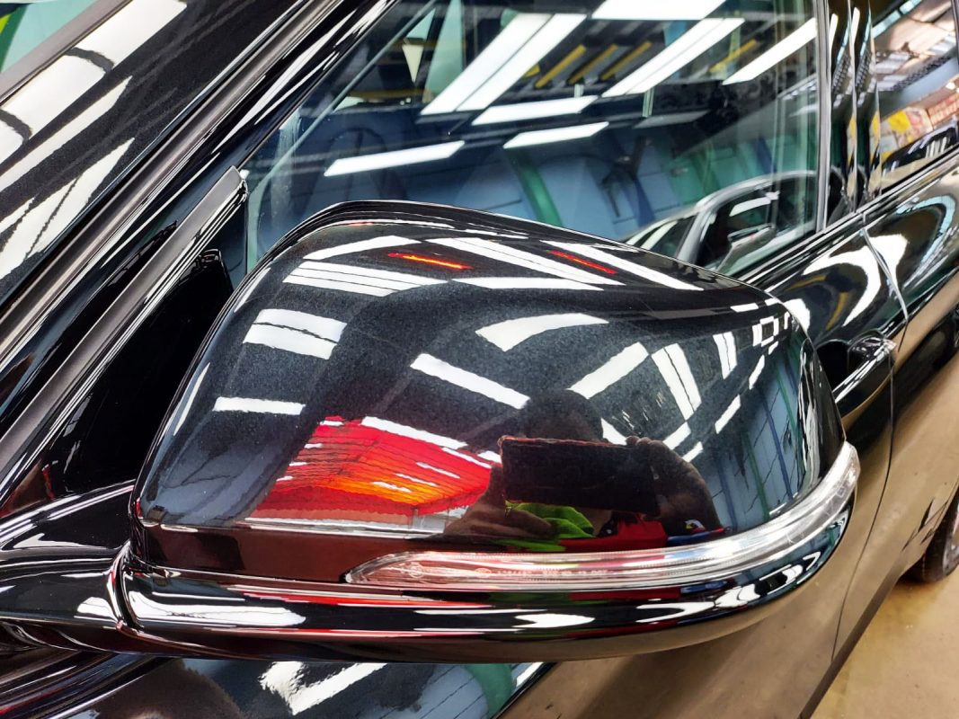 Side panel of the BMW X1 with the titanium finish locked in.