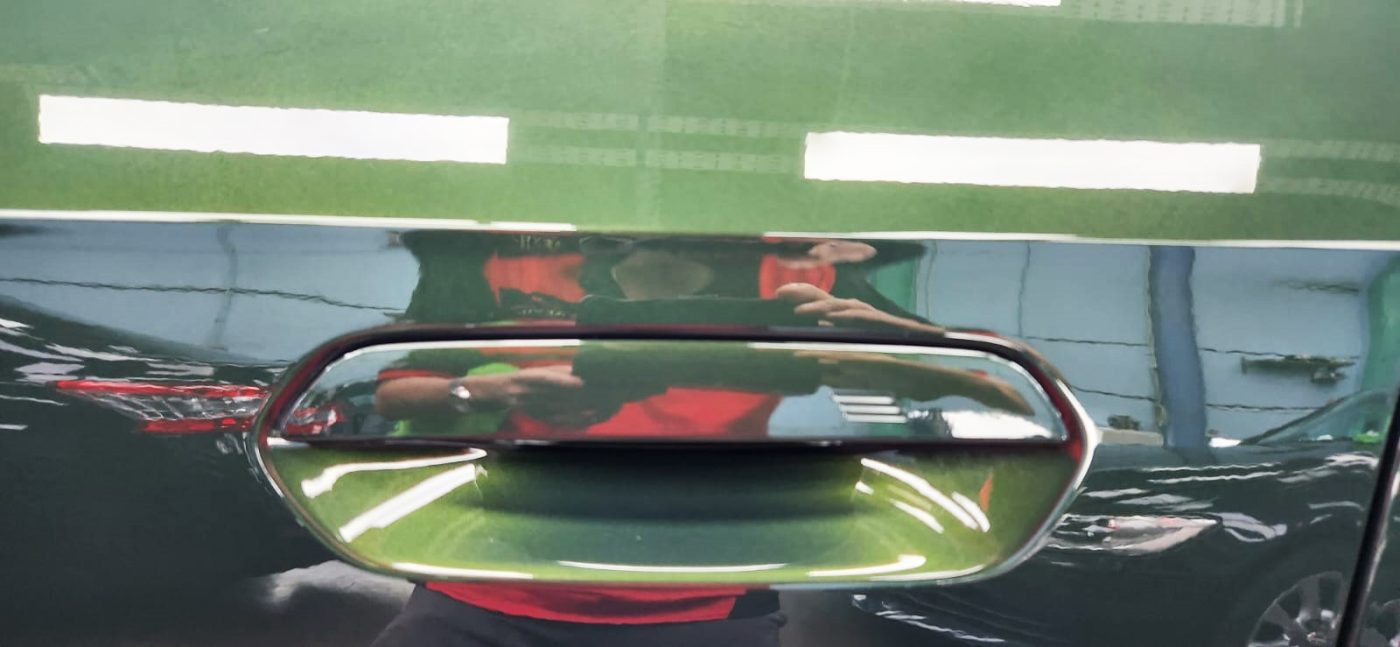 Front three-quarter view of the BMW X1 after coating.