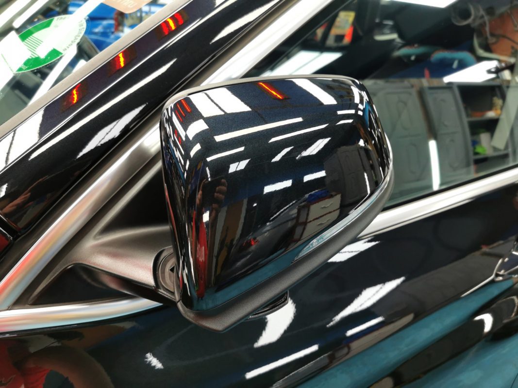 Side panel of the BMW X1 with the ceramic finish locked in.