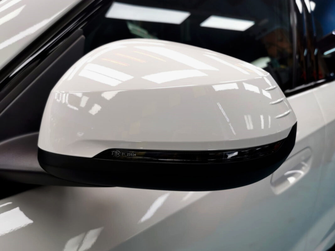 Side panel of the BMW X1 with the ceramic finish locked in.