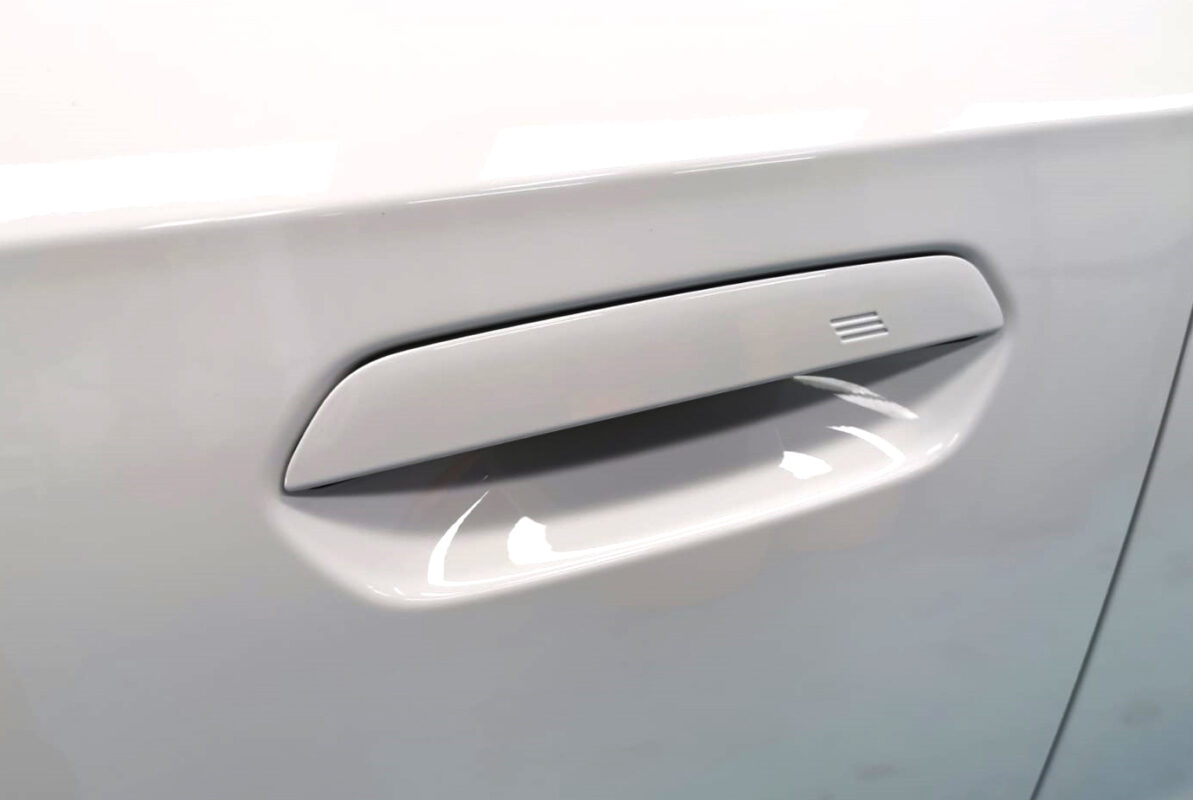 Front three-quarter view of the BMW X1 after coating.
