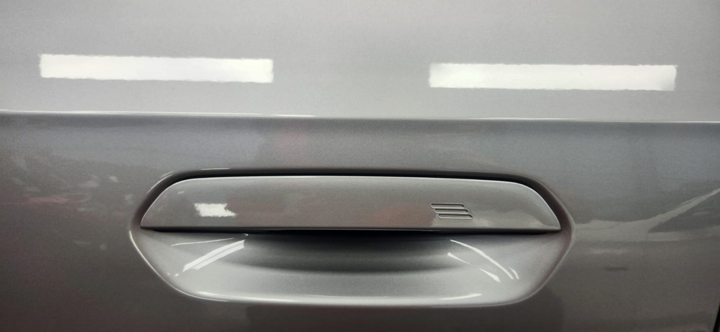 Front three-quarter view of the BMW X1 after coating.