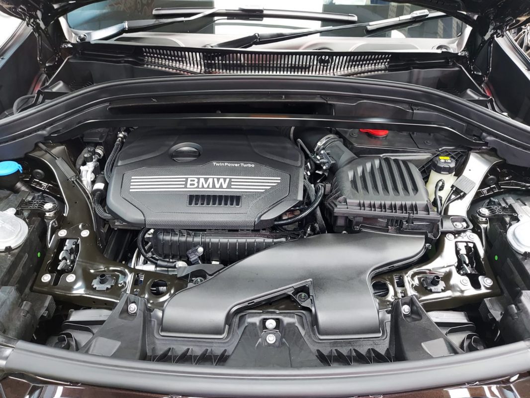 Front three-quarter view of the X1 sealed with ZeTough Ceramic.