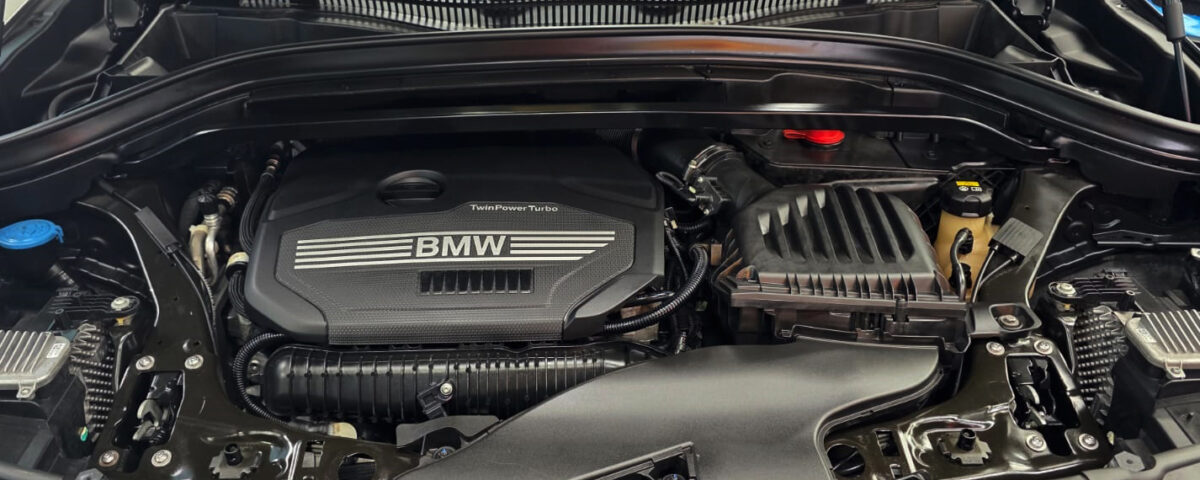 Detail of the BMW X2's bodywork sealed with ZeTough Ceramic.
