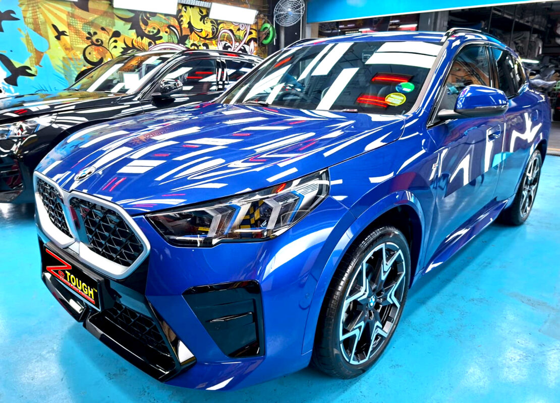 BMW X2, glossy after its ZeTough Titanium coating.
