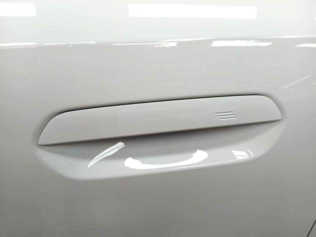 Front three-quarter view of the BMW X3 after coating.