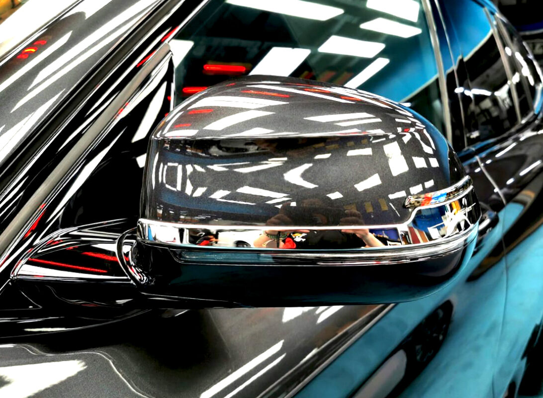 Detailed exterior of the BMW X3.