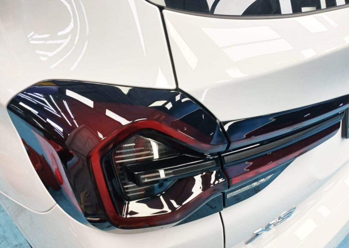 Front three-quarter view of the BMW X3 after coating.