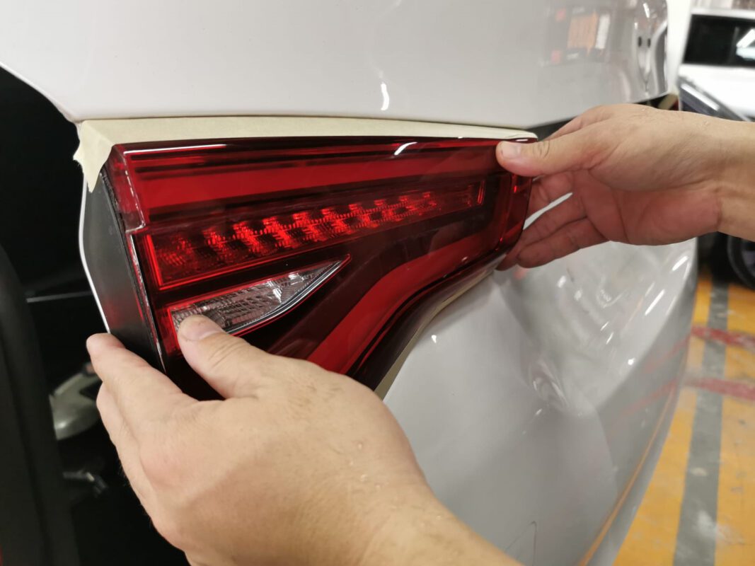 Panels and trim off the BMW X3 during the strip-down process.