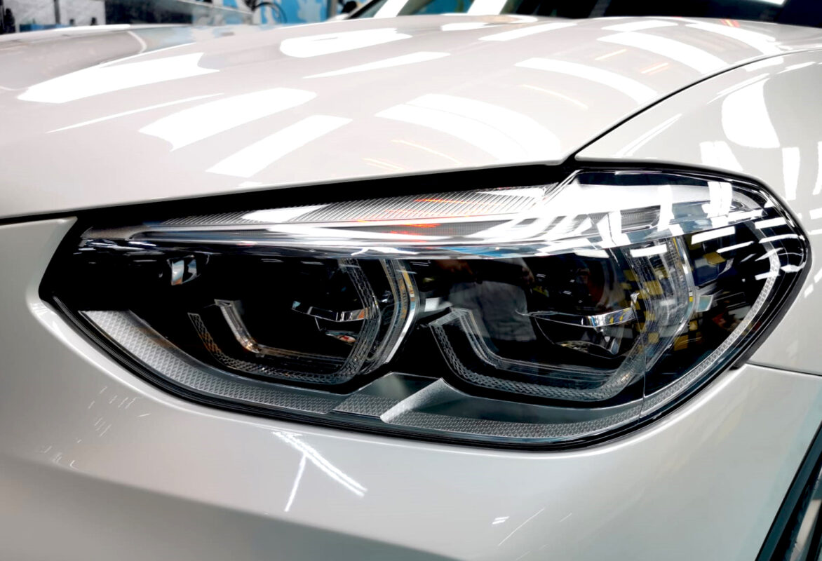The X3's coated paintwork showing clean reflections.
