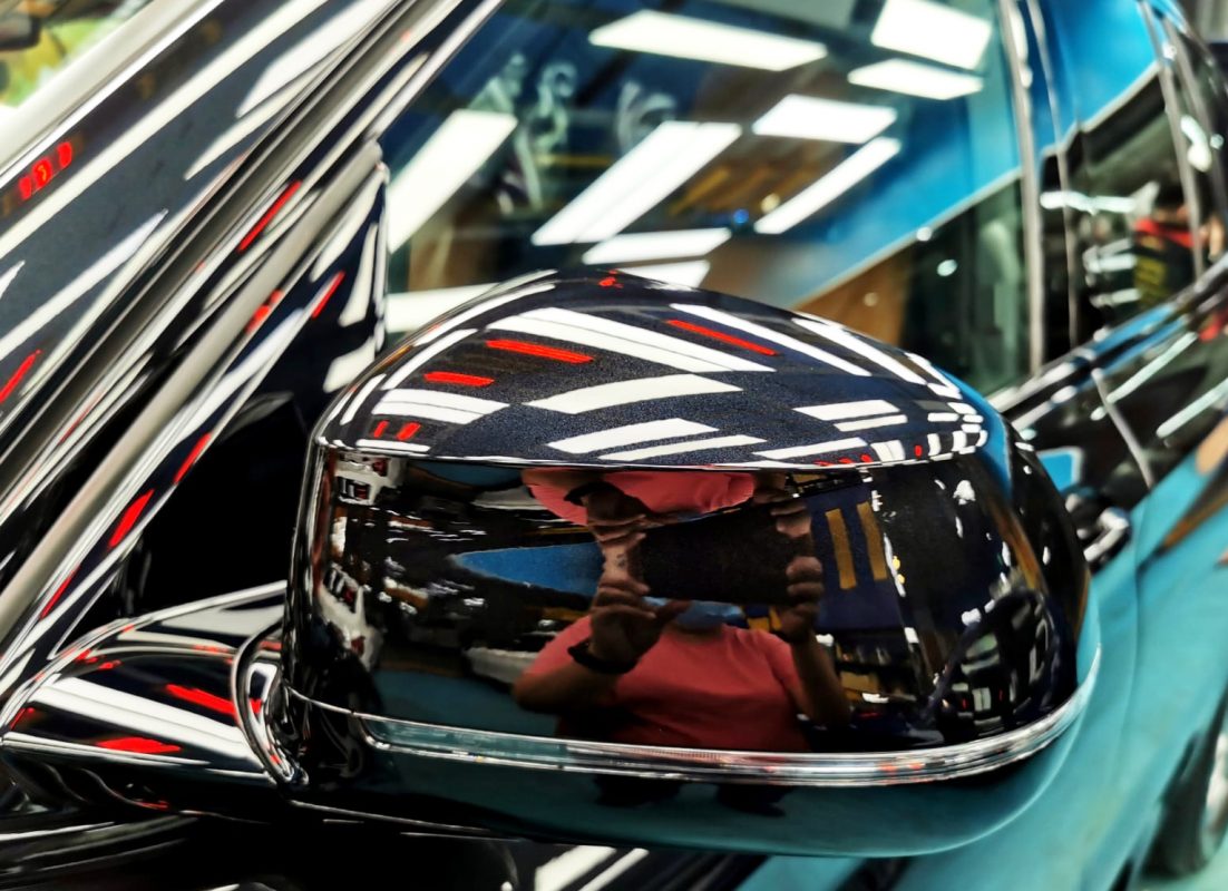 Front three-quarter view of the BMW X3 after coating.