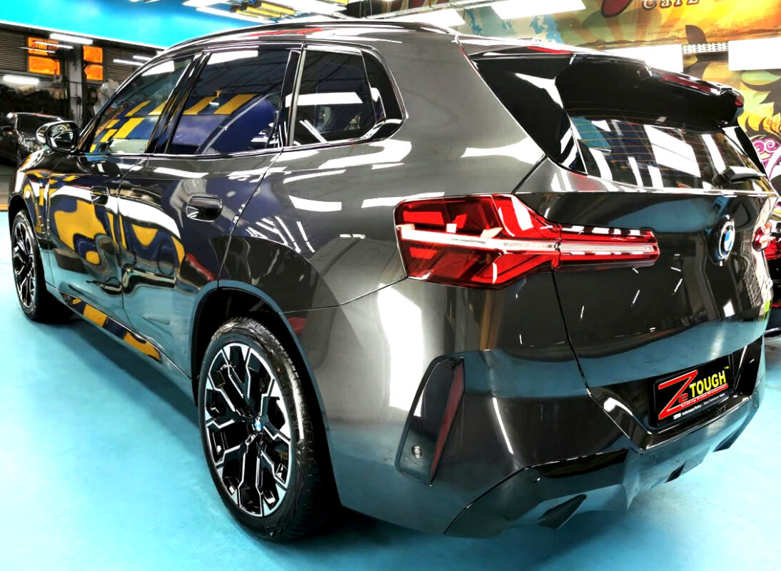 The coated paintwork of the BMW X3, clean and sharp.