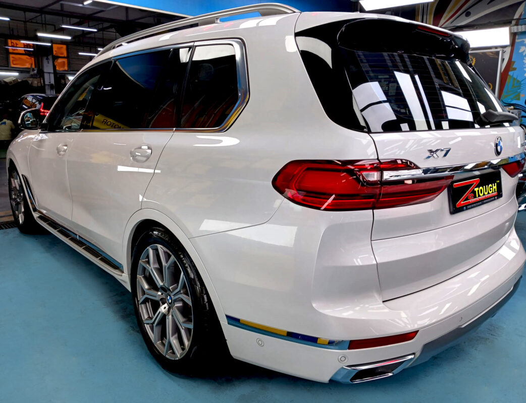 Rear quarter of the BMW X7, glossy and protected.