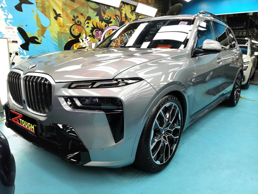 BMW X7, sealed with ZeTough Ceramic at Revol Carz.