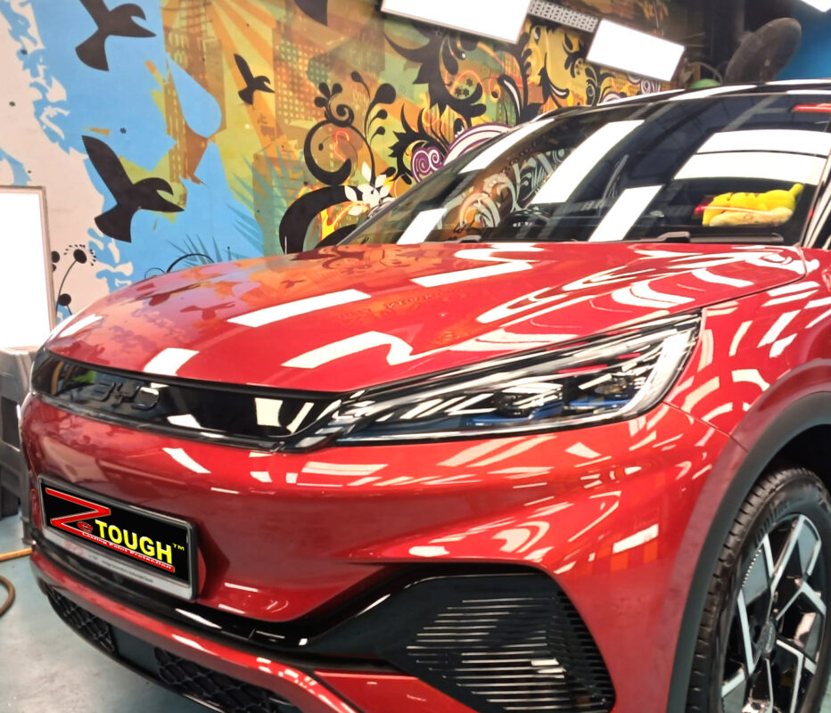 The BYD ATTO 3 from a side angle after the titanium coating.