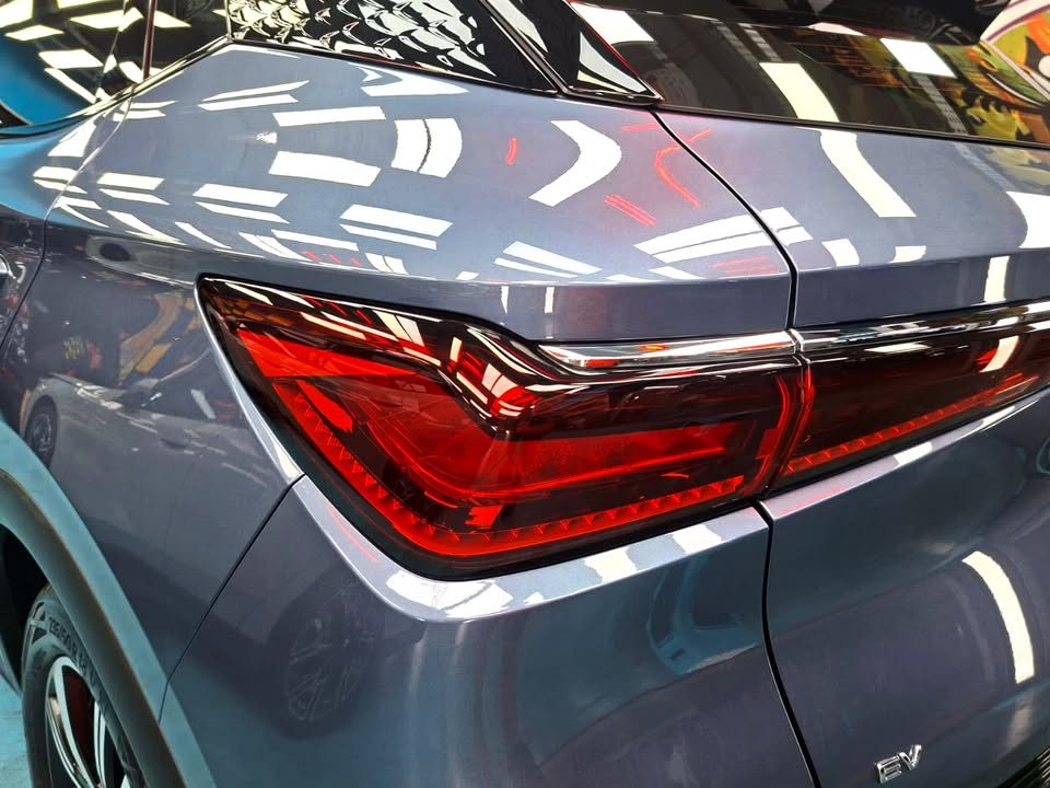 Close-up of the BYD Atto 3 tail lamp and rear quarter.