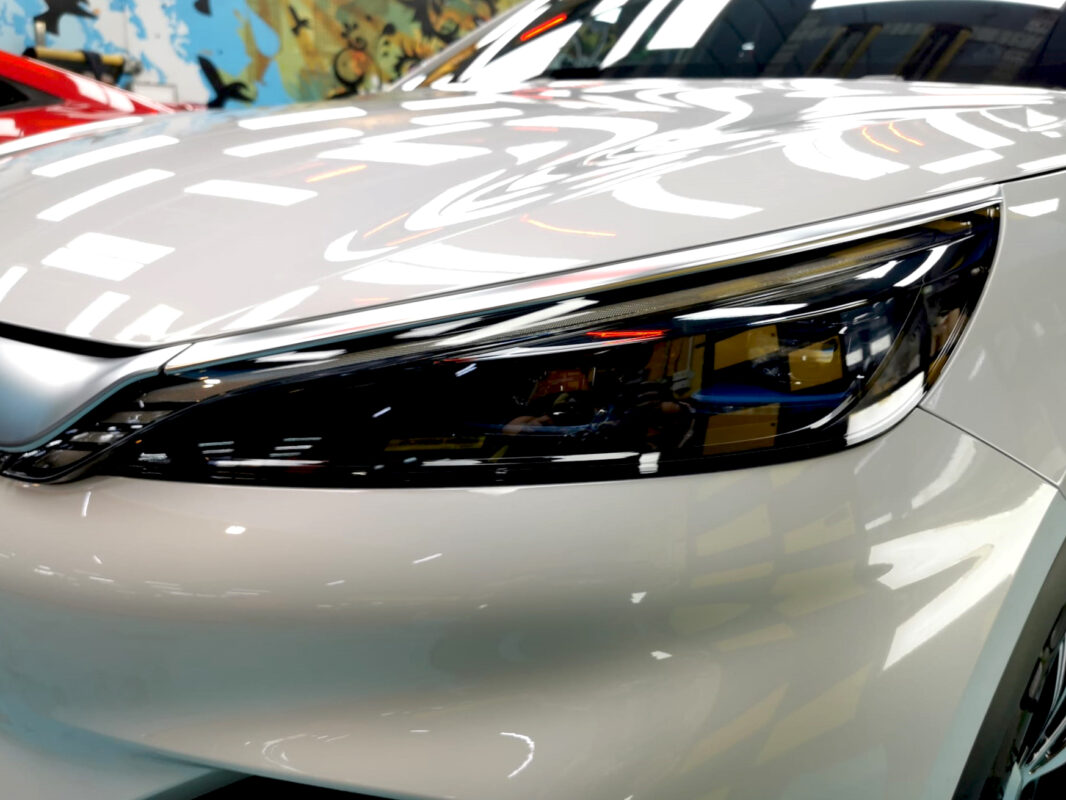 The Atto 3's coated paintwork showing clean reflections.