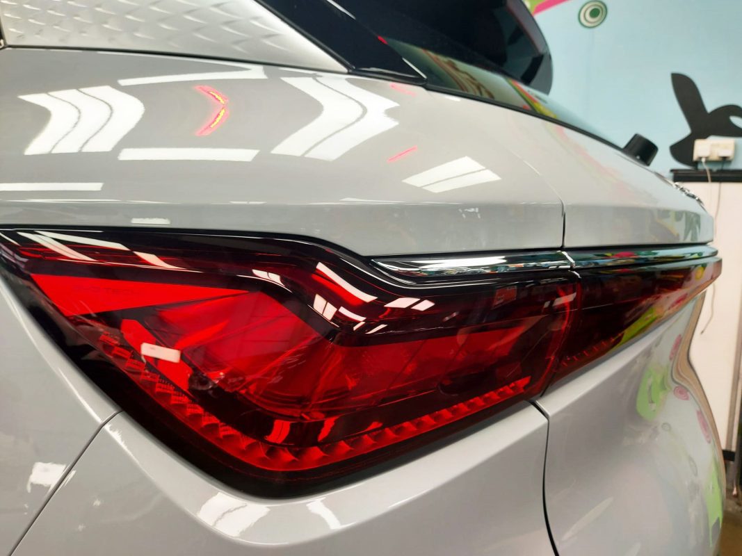 Rear three-quarter view of the coated Atto 3.