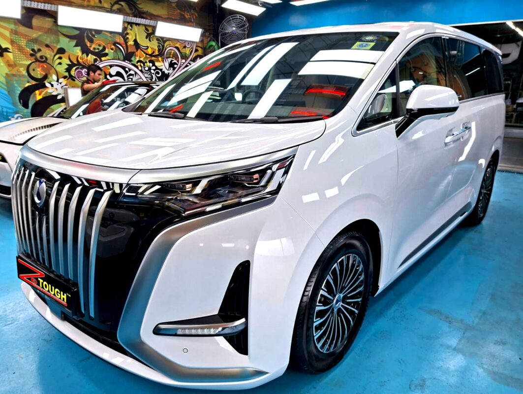BYD Denza D9, glossy after its ZeTough Titanium coating.