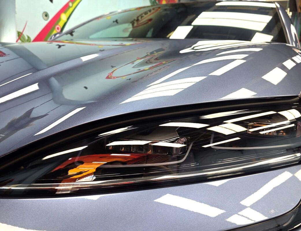The Seal's coated paintwork showing clean reflections.