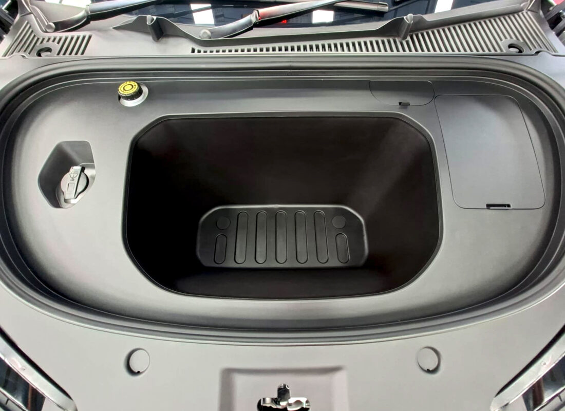 Reflections across the coated panels of the BYD Seal 6.