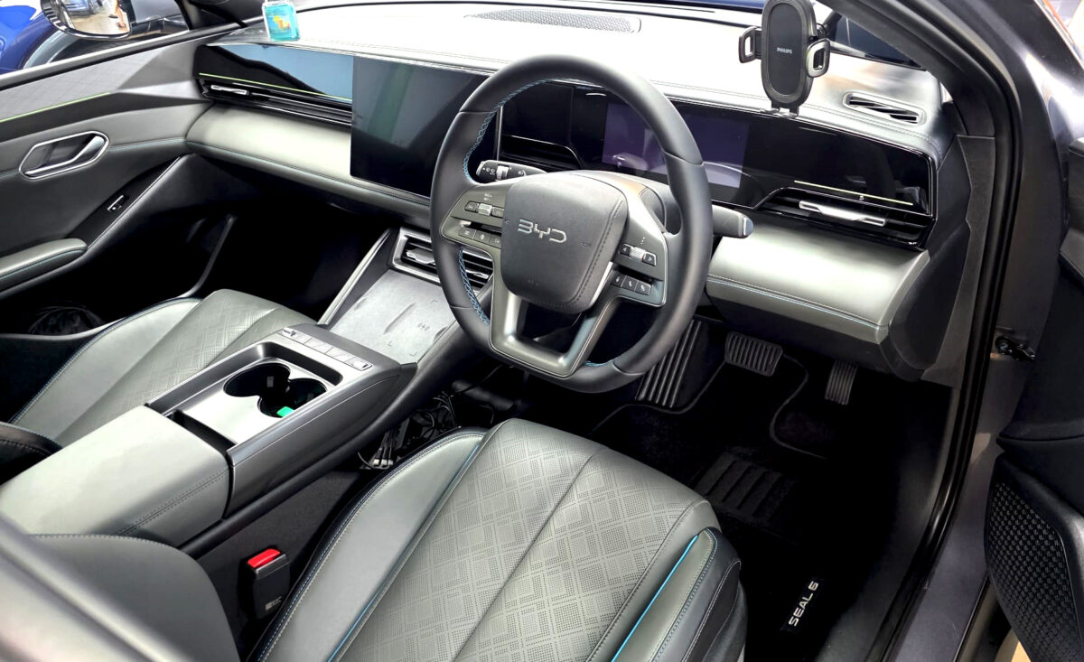 The BYD Seal 6's protected, high-gloss finish.